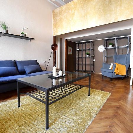 Budget Apartment By Hi5 - Oktober 6 Str 4 Будапеща Екстериор снимка