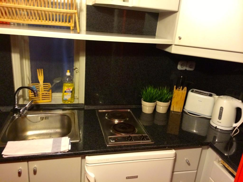 Budget Apartment By Hi5 - Oktober 6 Str 4 Будапеща Екстериор снимка
